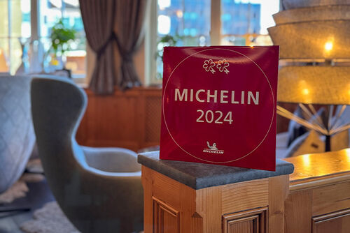 2 Michelin Keys vom Guide Michelin für das Wellness- & Sporthotel Jagdhof, Bayerischer Wald